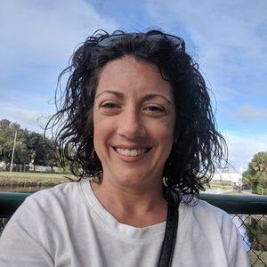 Meet your Posher, Stefanie